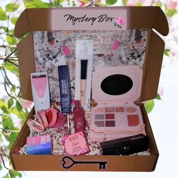 All New BIG Cosmetic Mystery Box - Picture 6 of 12